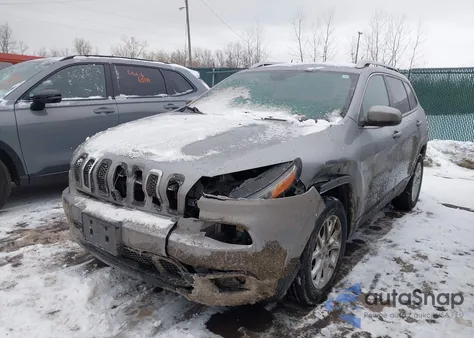 2015 Jeep Cherokee Latitude из США, поврежденный, VIN 1C4PJLCS9FW597181